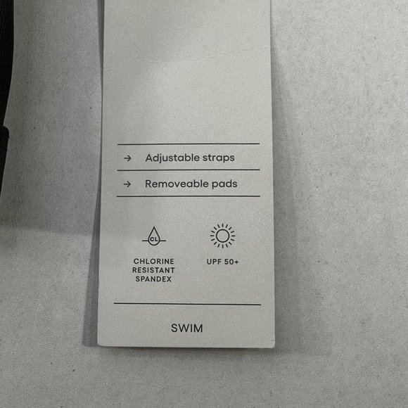 All In Motion Women XL 16-18 Swim Top Removable Pads Adjustable Straps Black New - Picture 6 of 12